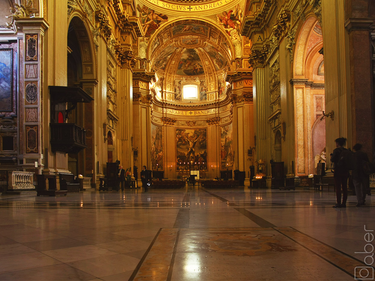 Wnętrze Bazyliki św. Andrzeja w Rzymie